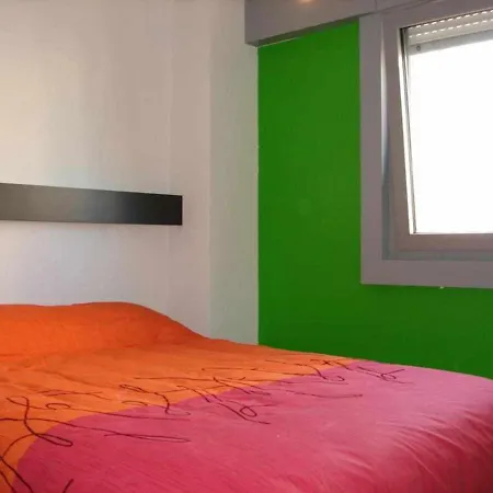 4e Mar2 2 Apartment *